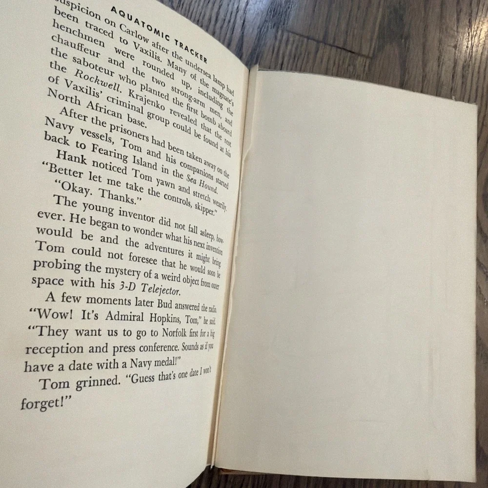 Tom Swift and His Aquatomic Tracker - Victor Appleton II - Hardcover